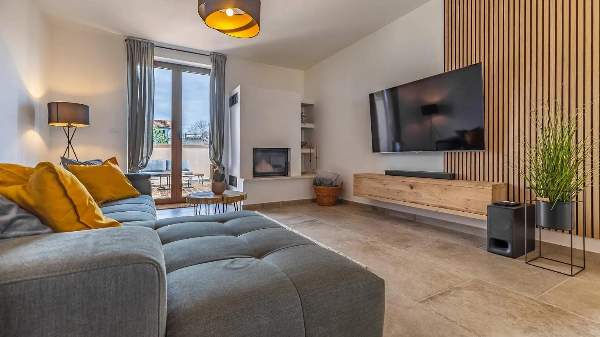 Stylish Villa Belaj With Pool, Sauna, Jacuzzi And Sea View By Wiibuk ボドニャン