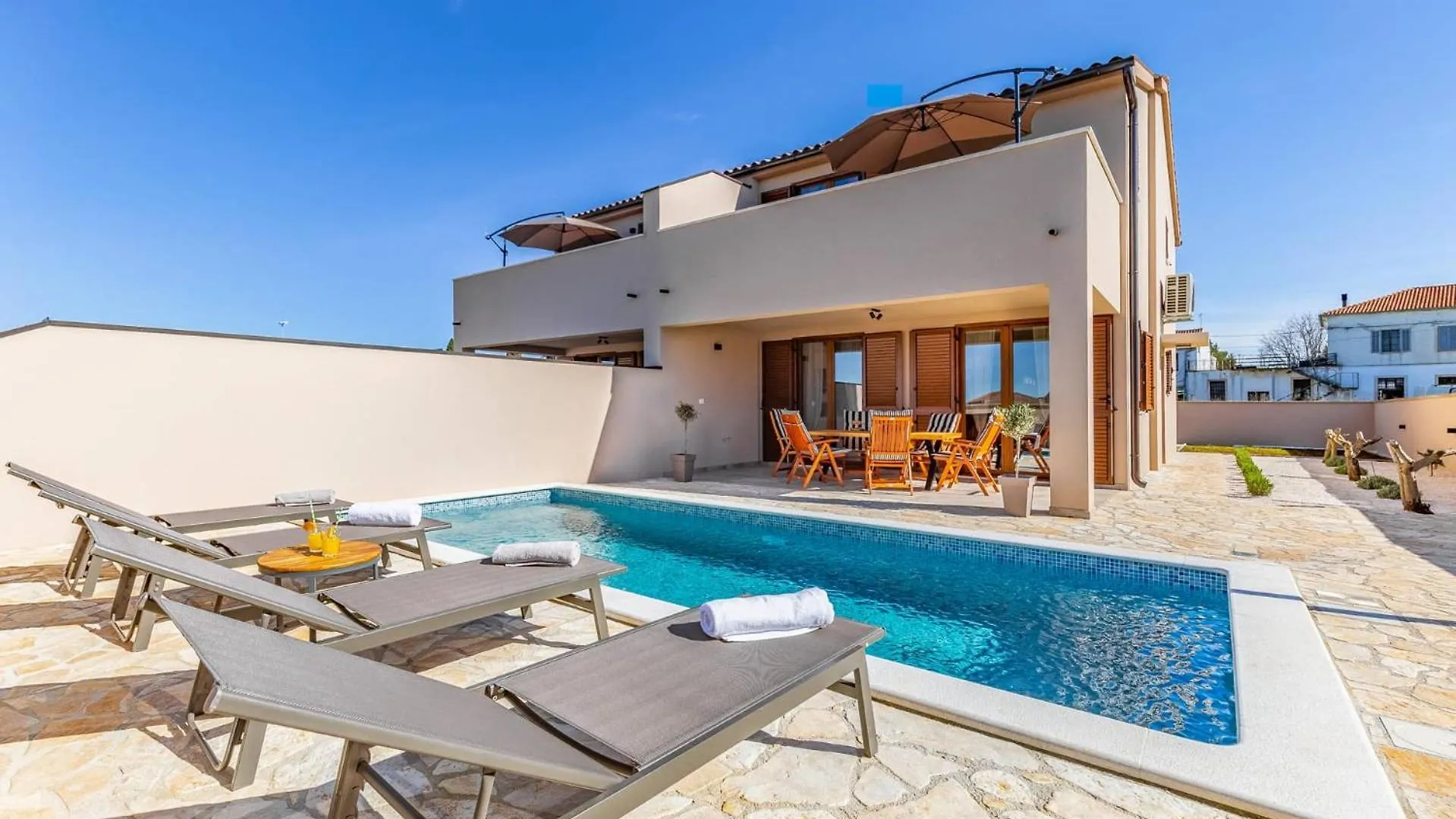 Stylish Villa Belaj With Pool, Sauna, Jacuzzi And Sea View By Wiibuk Vodnjan